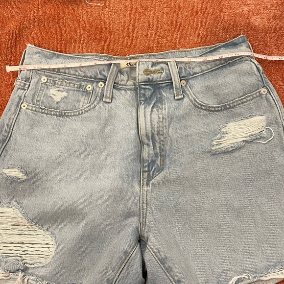 Madewell Relaxed Mid-Length Denim Shorts in Arnham Wash, Size 27 - Picture 4 of 4